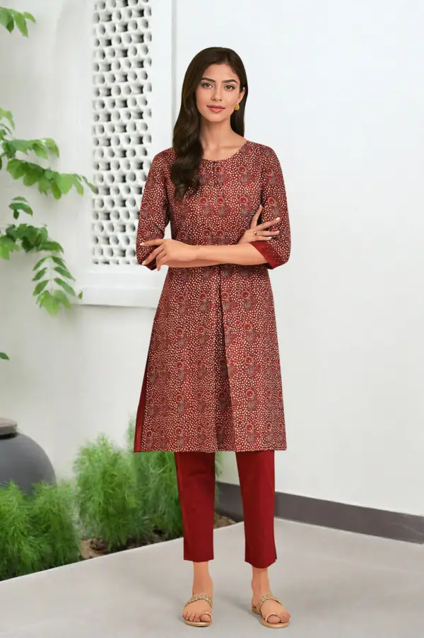 Dark Red Printed kurta With Front Pleat - Image 2